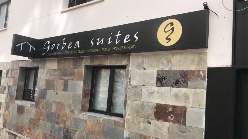 Apartamentos Gorbea Suites Sierra Nevada Bagian luar foto